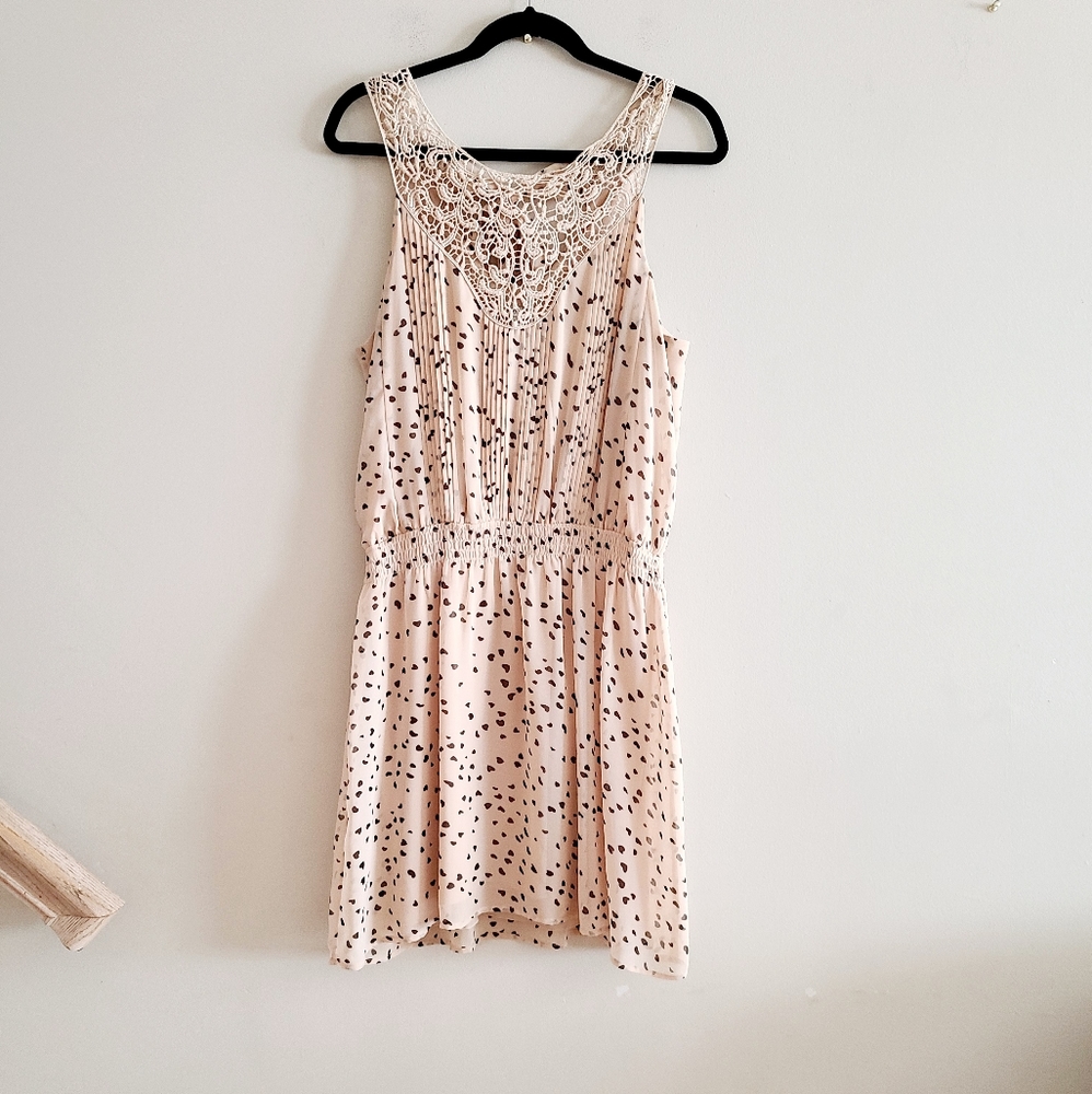 Buffalo Crochet Valentine Heart Flowy Dress - Picture 3 of 9